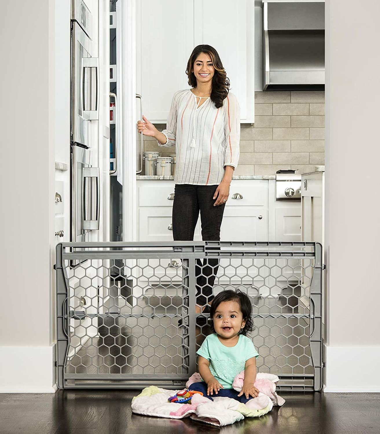 23" Plastic Baby Gate, Gray