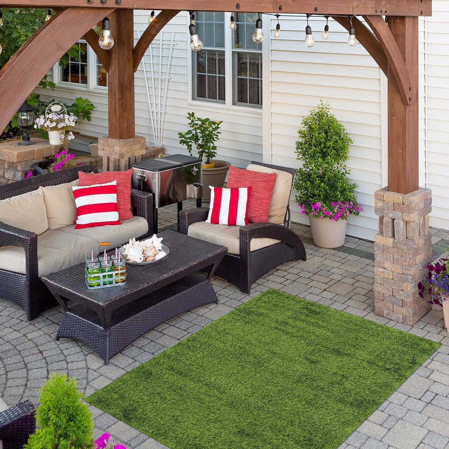 Indoor Outdoor Artificial Grass Turf with Rubber Backing - 2 x 6 - Green