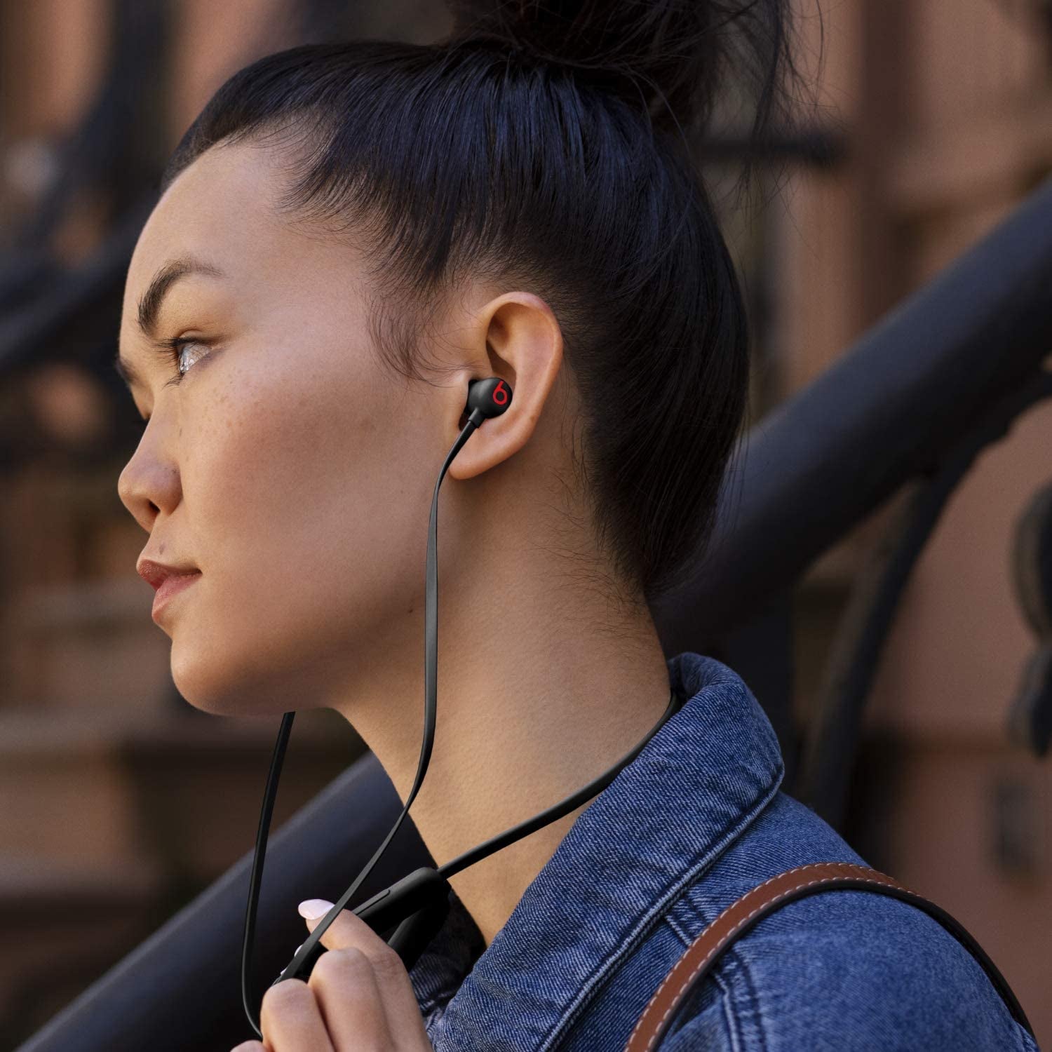 Apple W1 Headphone Chip Flex Wireless Earbuds - Magnetic Earphones with Class 1 Bluetooth, 12 Hours of Listening Time, Built-In Microphone, Black