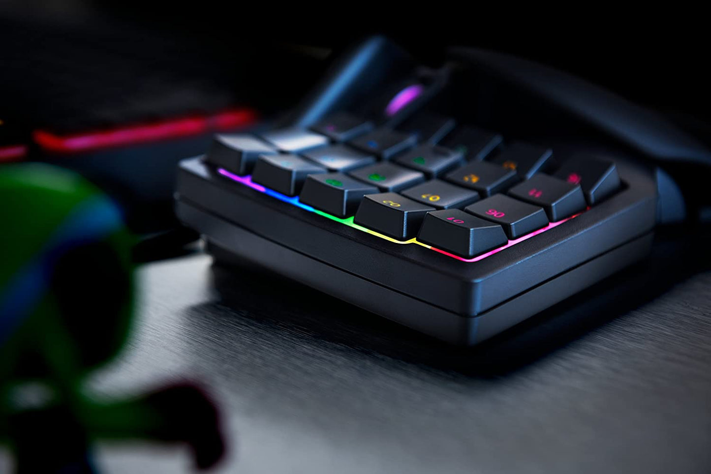 Tartarus V2 Gaming Keypad: Mecha-Membrane Key Switches, 32 Programmable Keys, Customizable Chroma RGB Lighting, Programmable Macros, Classic Black
