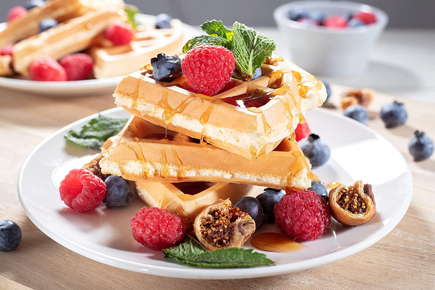 Classic Round Belgian Waffle Iron