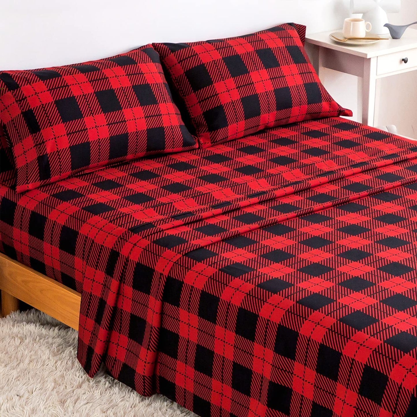 4-Piece King Size Bed Sheets Set - Red Black Plaid Patterned Sheets made from Soft and Warm 1800 Thread Count Brushed Microfiber. Designed with an 8-17" Deep Pocket for a secure fit on your mattress. These Winter Warm Bedsheets are Machine Washable 