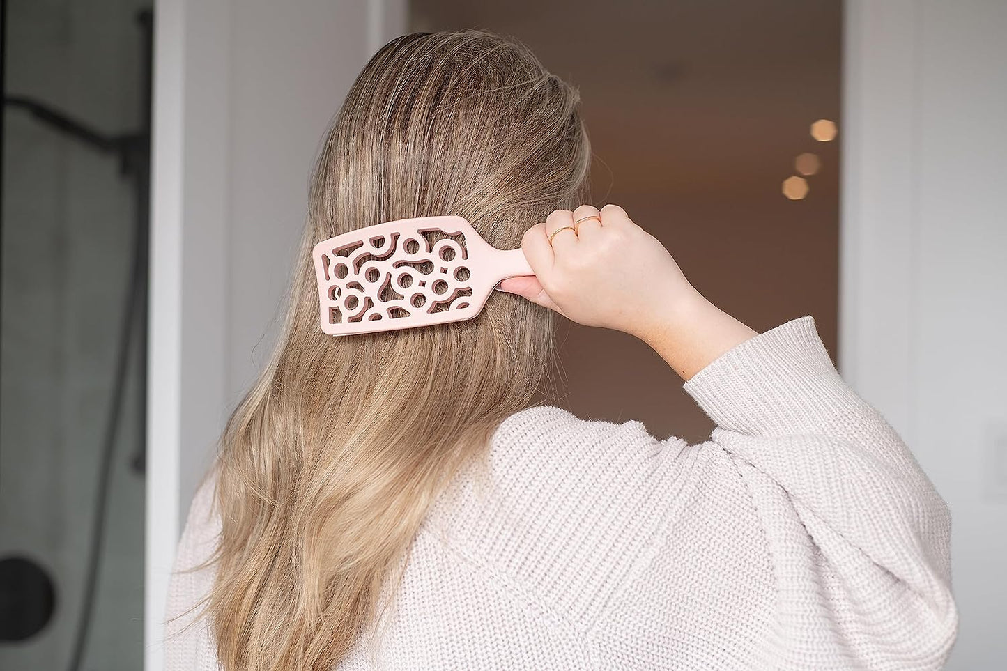Vented Hair Brush for Women - Professional Wet Hair Brush with Curved Design for Easy Detangling, Blow Drying, and Hair Brush Drying; Suitable for Curly Hair; Available in Champagne Color.