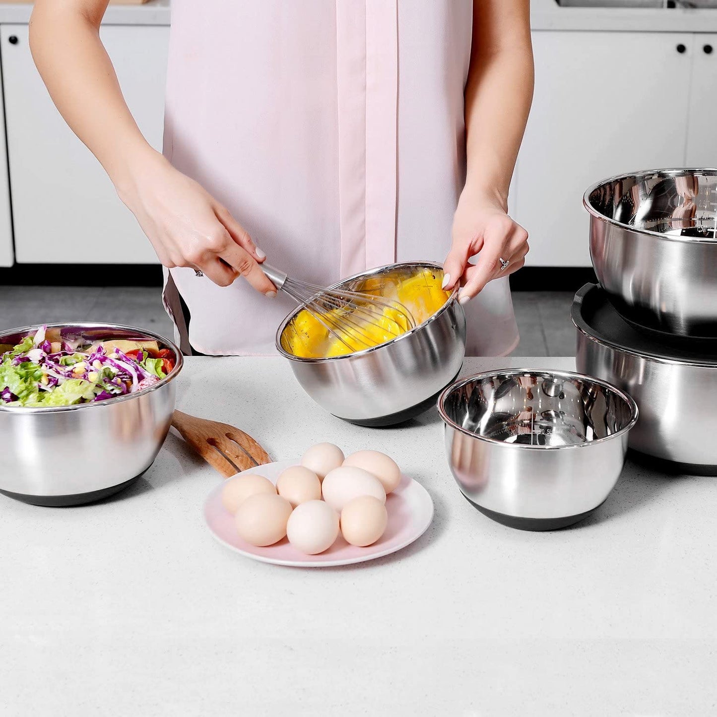 Stainless Steel Mixing Bowls Set of 5 with Lids, Measurement Lines, Silicone Bottoms, Non-Slip & Stackable Design - Sizes 8, 5, 3, 2, 1.5 QT - Ideal for Mixing and Prepping