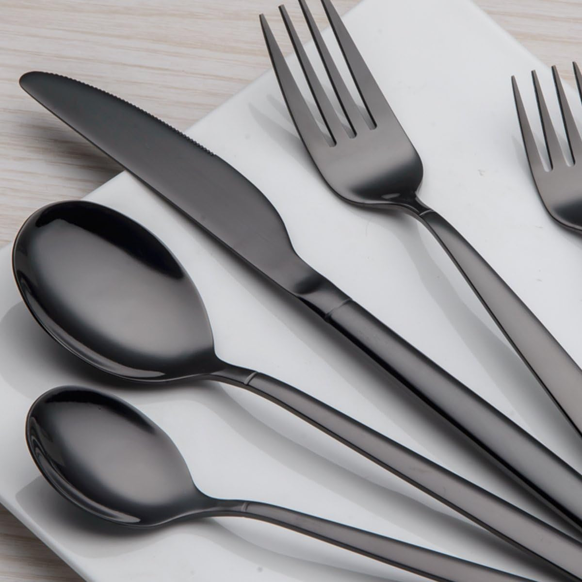 Shiny Black 20-Piece Titanium-Plated Stainless Steel Flatware Set - Includes Black Silverware Set for 4 People, Elegant Black Cutlery Set.